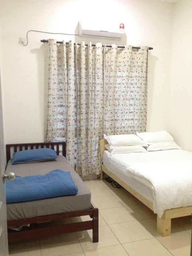 Nuha Homestay Seri Iskandar Exterior photo